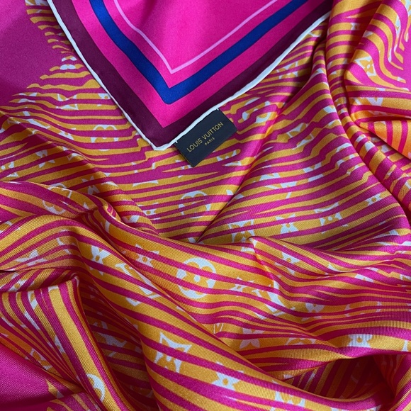 New Louis Vuitton Scarf Monogram Alma Bag  Purple Silk Wrap - Picture 8 of 15